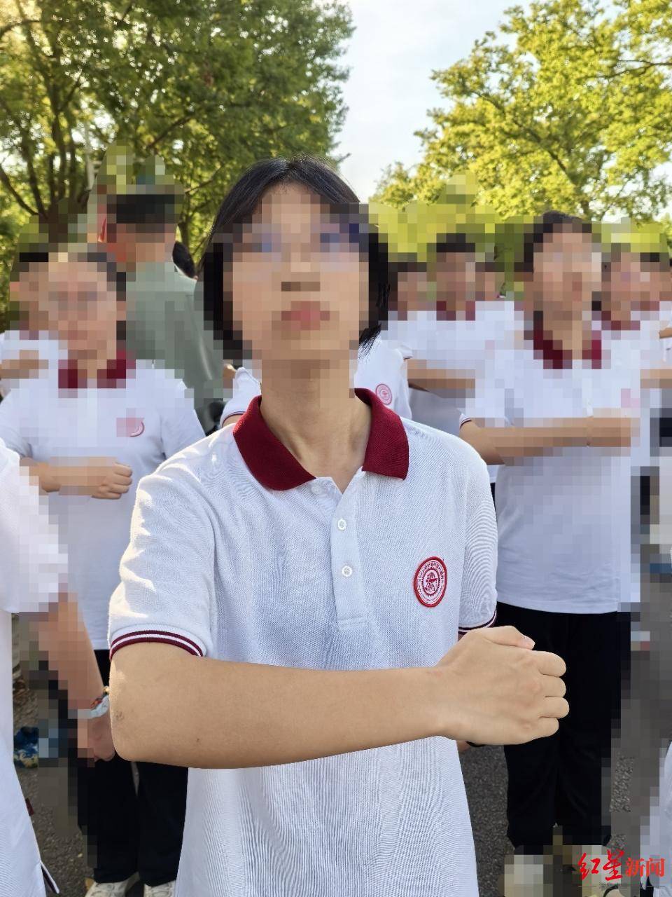 如何申请到皇冠信用网
_高一女生军训第三天倒地后死亡如何申请到皇冠信用网
，家属：她以前在篮球队，体质不差
