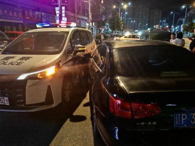 皇冠信用网怎么代理
_向前一横！辽P0952警皇冠信用网怎么代理
，救下5个孩子