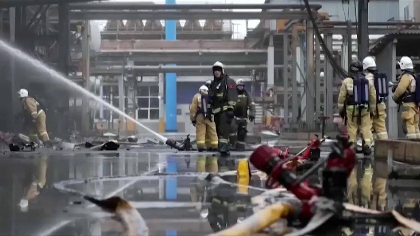 斯达vs奥勒松
_普京耐心被消耗殆尽斯达vs奥勒松
，连炸72小时抹平油厂，阿塞拜疆还敢接招吗？