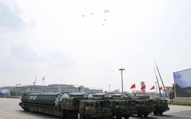 皇冠客服_覆盖全球不是空话皇冠客服，东风-5C官宣，中国版轨道轰炸系统正式亮相？