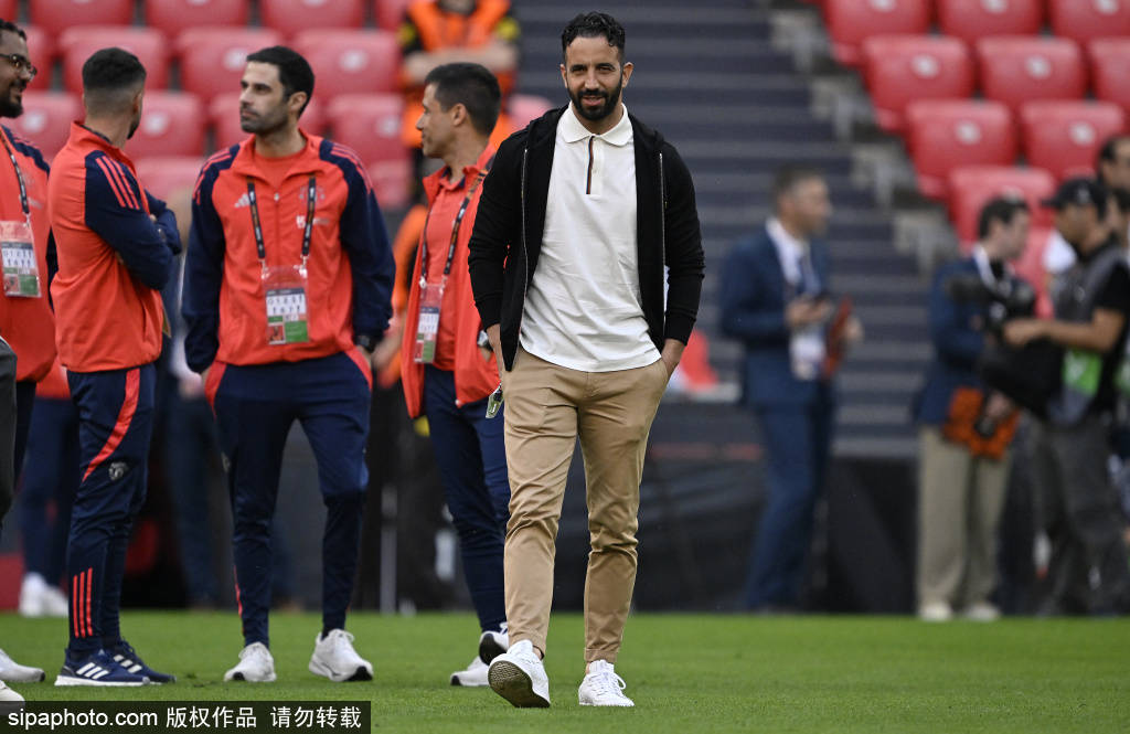 皇冠信用網APP下载_曼联挑战布伦特福德：阿莫林披露四大主力缺阵困境