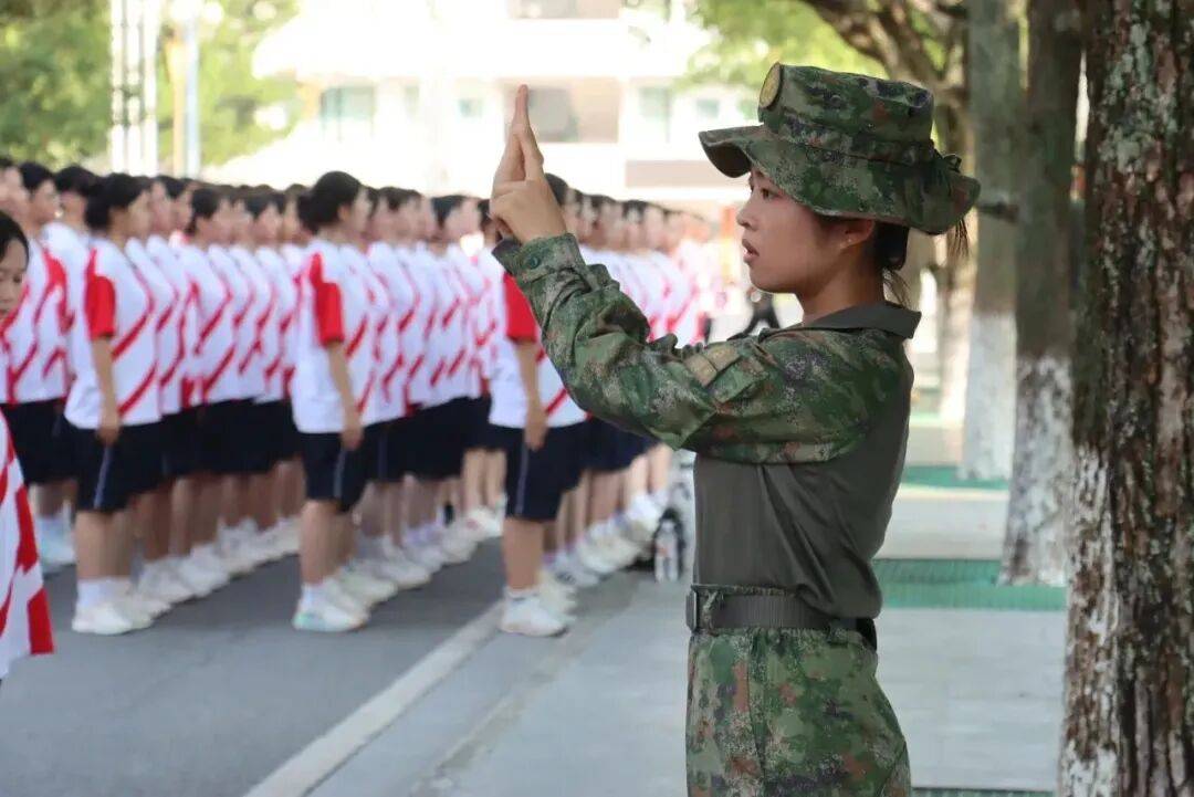 皇冠信用网出租_周楚瀚皇冠信用网出租，保送提干！