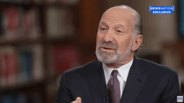 皇冠登录地址_美国商务部长放话：希望美台两地芯片生产“五五分”