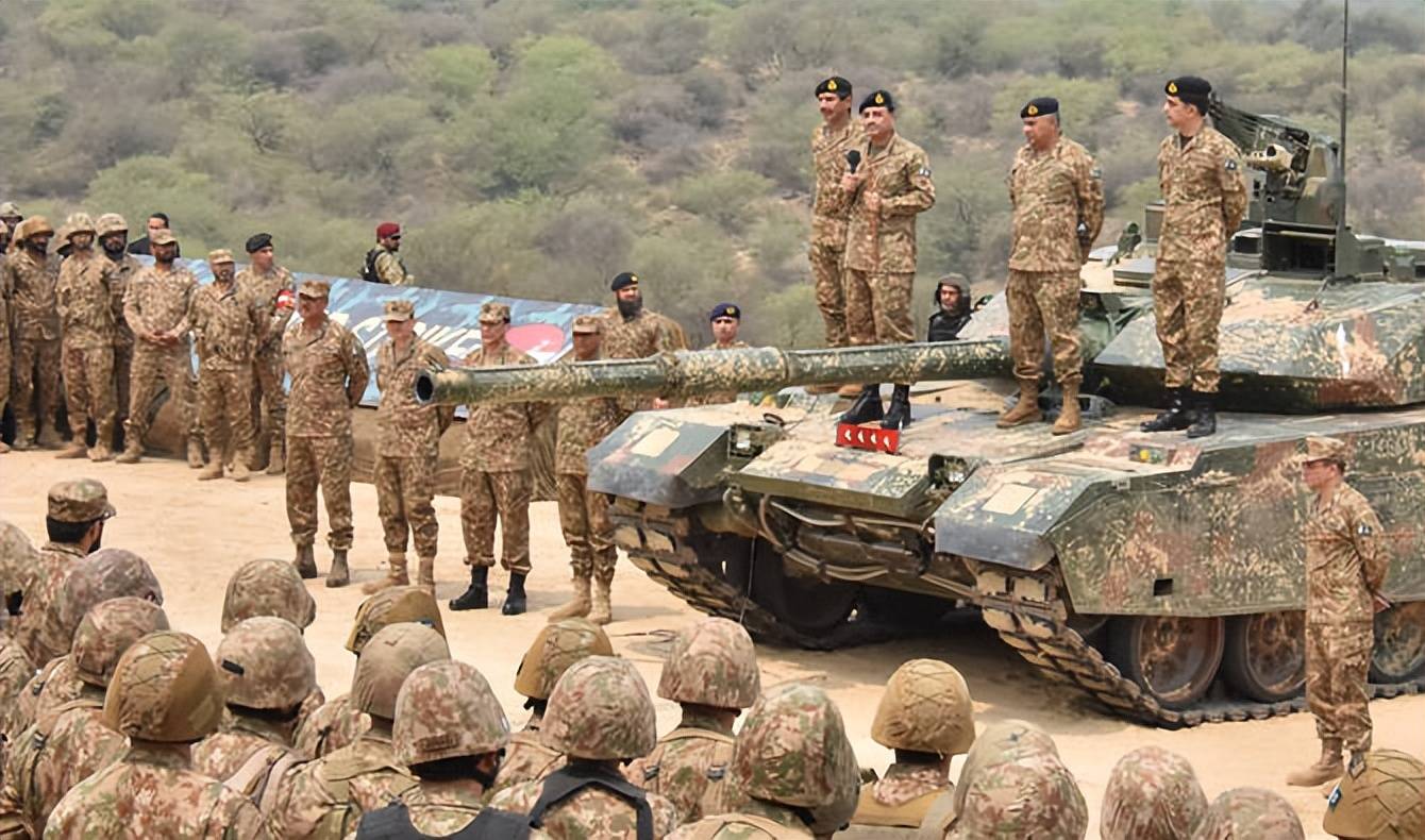 皇冠信用出租代理
_终于被巴铁打疼了皇冠信用出租代理
，阿富汗将袭击枭龙和歼-10，特朗普喊话他要管