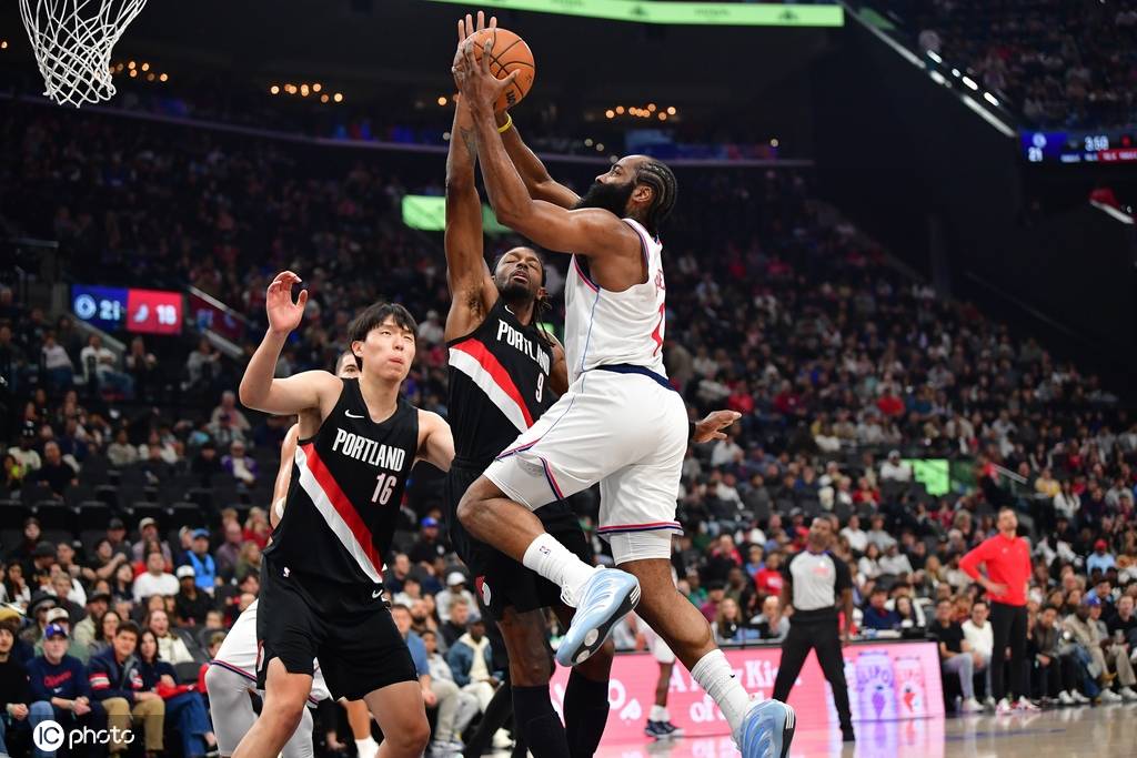 皇冠信用登2代理网址
_杨瀚森连3场2分1板哈登20+13 快船胜开拓者