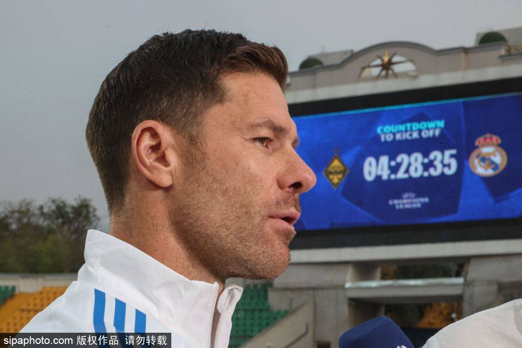 皇冠登一登二登三区别
_皇马官宣皇冠登一登二登三区别
！44球金靴得主姆巴佩将在伯纳乌举行颁奖典礼