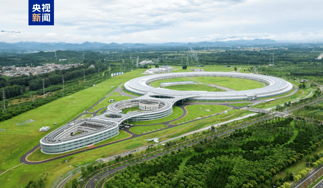 皇冠登3代理出租
_比太阳亮万亿倍皇冠登3代理出租
!高能同步辐射光源通过工艺验收