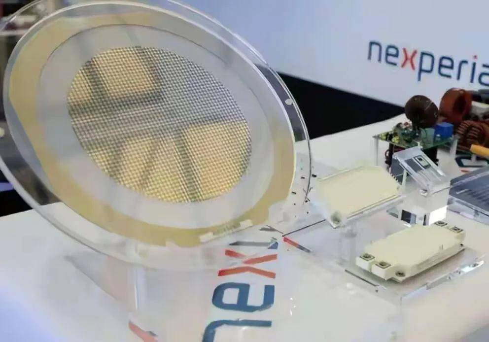 查尔顿 vs 西布朗
_欧盟默许荷兰夺股权查尔顿 vs 西布朗
，中国不答应！终于下了最后通牒，荷方承担全责