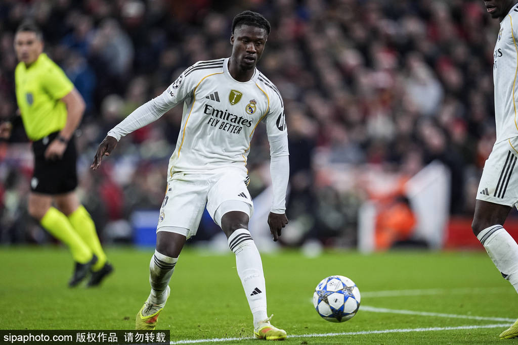 皇冠信用网怎么租
_观战台:热刺战曼联+曼城火拼利物浦 拜仁冲击17连胜