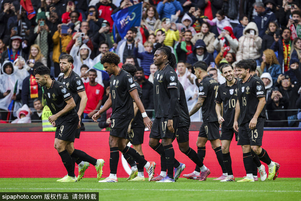 皇冠信用网开户
_直通世界杯皇冠信用网开户
！世预赛-C罗停赛B费戴帽 葡萄牙9-1亚美尼亚