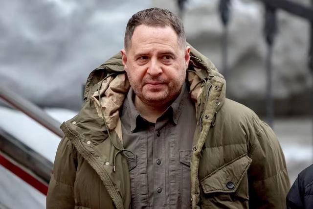 皇冠2登录welcome
_外媒:乌克兰反腐机构对乌总统办公室主任展开搜查行动