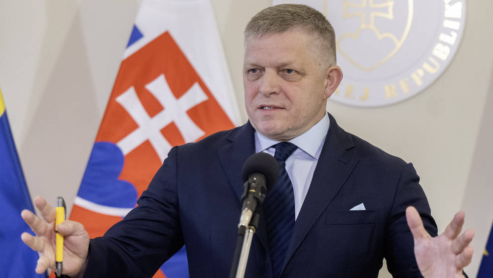 皇冠足球平台在哪里注册_斯洛伐克总理:为乌提供900亿欧元贷款是“致命错误”