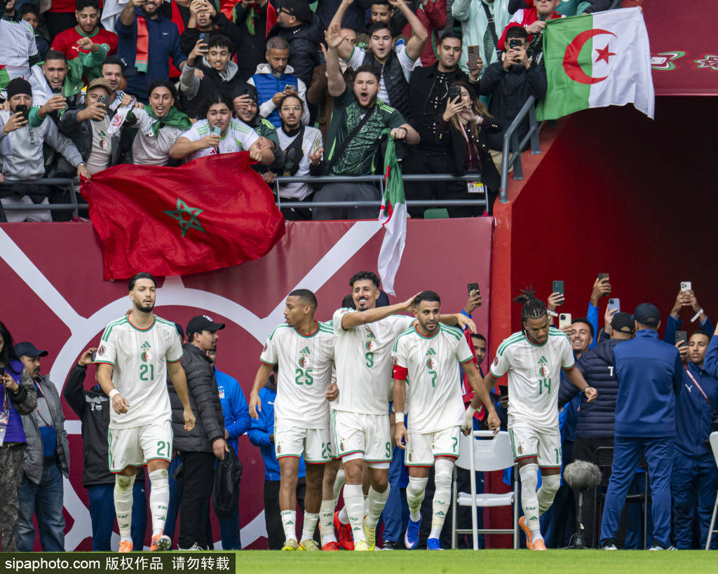 皇冠信用网登1,登2,登3出租_C罗生涯第956球!双响引领利雅得胜利2-0领先阿科多皇冠信用网登1,登2,登3出租,背后隐藏的训练故事与战术解析