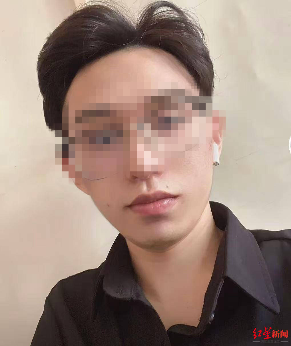 皇冠app
_26岁男子跳桥身亡:办婚礼不足一月和女方分手皇冠app
,事发前两天起诉返还彩礼案刚开庭