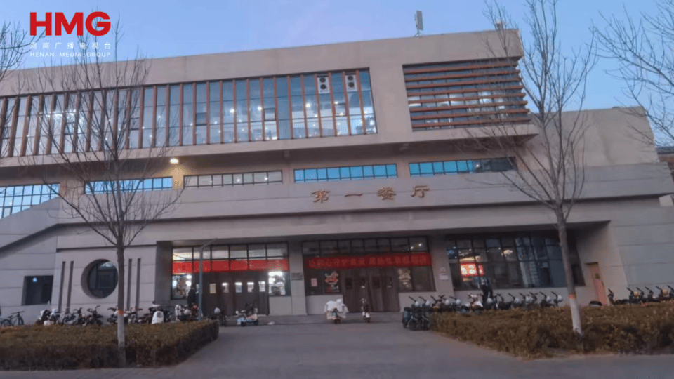 世界杯代理注册_生花生米黄曲霉毒素超标11倍世界杯代理注册，河南一高校食堂被市监局通报，学生无奈点外卖，离职员工：后勤公司代管食堂，人手不足；校方回应