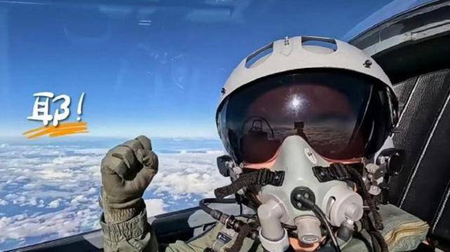 世界杯代理拿盘
_台海再现激烈对峙世界杯代理拿盘
,歼16三连击重创台独气焰,台军已被枪口顶住