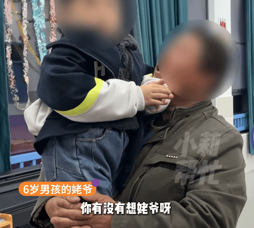 怎么申请皇冠信用网_河南6岁男童被25岁妈妈“遗忘”酒店半月！酒店工作人员自发当起“临时妈妈”怎么申请皇冠信用网，妈妈终于现身，孩子紧抱不愿松手！网友：希望以后被善待